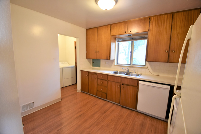 Kitchen - Large home one block from campus