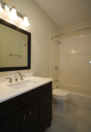 Bathroom - Gorgeous 3Bed/1.5Bath with Views in Renovated Brownstone - Steps to Campus!