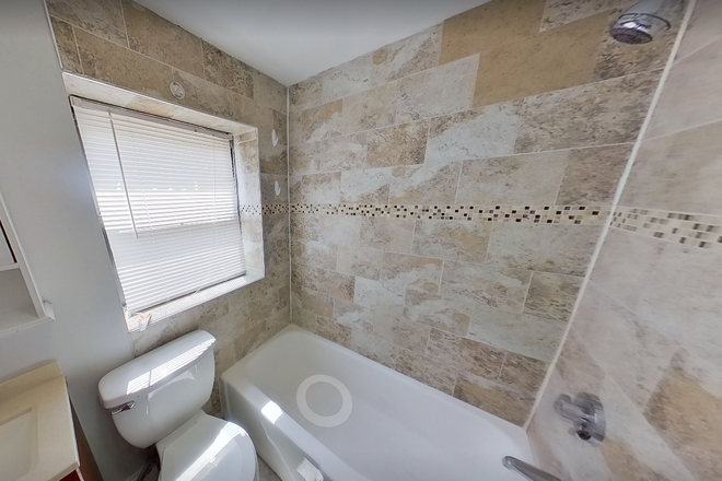 Hub Realty - Brighton, fabulous 2 bedroom, new kitchen and bath, laundry in unit, 1 free month rent Apartments