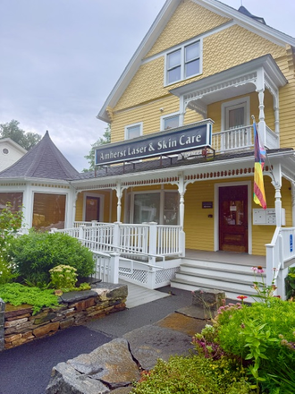 Exterior - Beautiful 2BR Apartment. Downtown Amherst, Off street parking, Laundry on site!