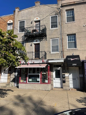 Exterior - Private Apartments Unit w/ Balcony above Bakery