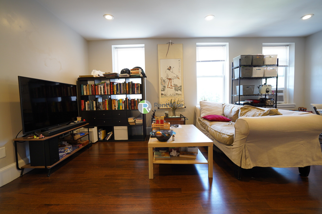 . - Sep 1st_Renovated 3BR/2BA with In-Unit Laundry & Parking Apartments