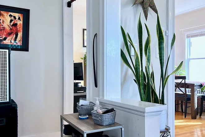 Foyer (note: image is from last listing before we moved in, but still accurate) - Cute West Somerville 2 Bedroom 1 Bath Walking Distance From Tufts Medford Campus