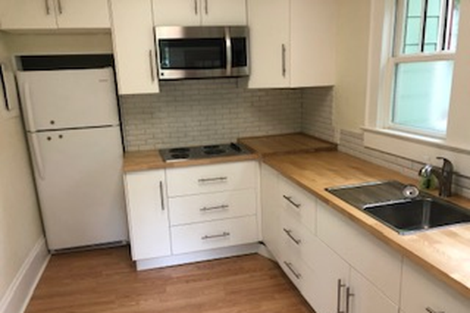 Kitchen - One Bedroom Apartment in charming triplex  2.7 mi. from Emory