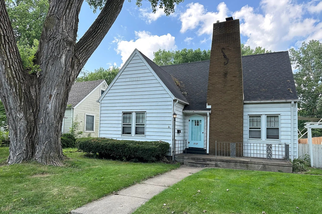 front of house - Charming four bedroom, two bathroom home available for rent.