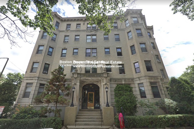 a - 2 bedrooms, NO FEE Condo