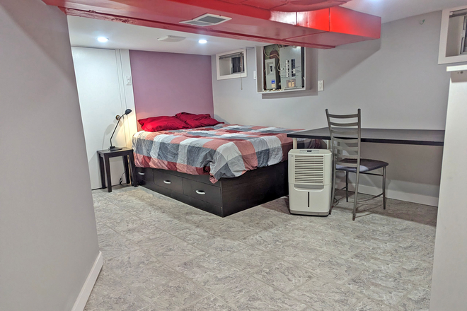 Furnished 2 Bedroom basement : $2,530 per month - 2 Bedroom Basement suite for rent in Rosemount Avenue House