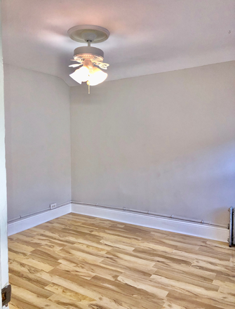 Bedroom - 1 Private Bedroom Available in an all girls 4 Bed/2 Bath House. Available August 15th!
