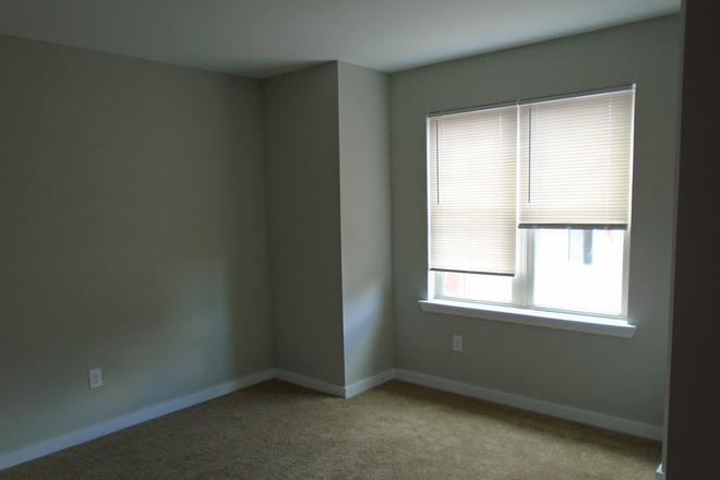 Bedroom - Temple Villas - 1805 Bouvier St Apartments