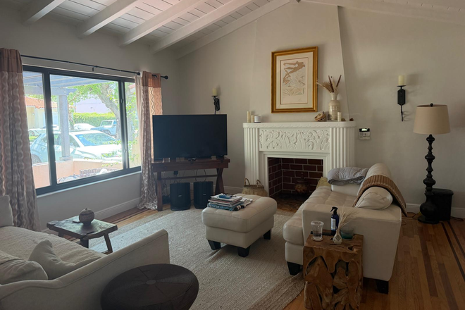 Main Living Room - Furnished Room in Historic Coral Way Home