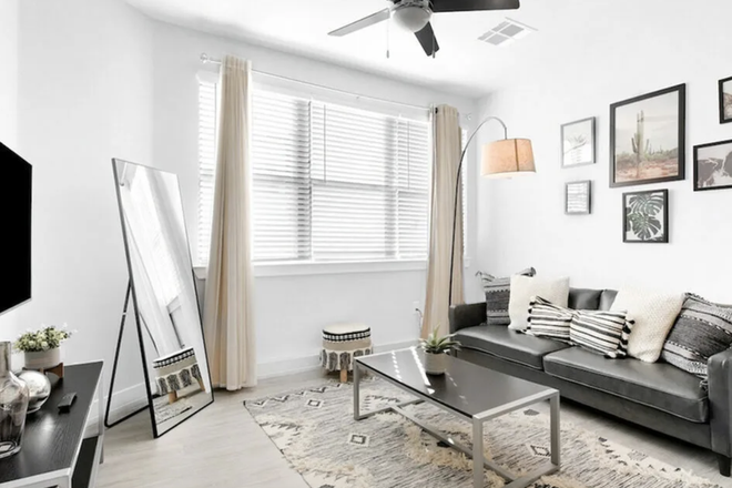 living room - Park Place at Tampa Apartments