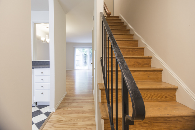 Entrace - Cambridge Square - 2 Bedroom Townhome Available 12/1/2025!