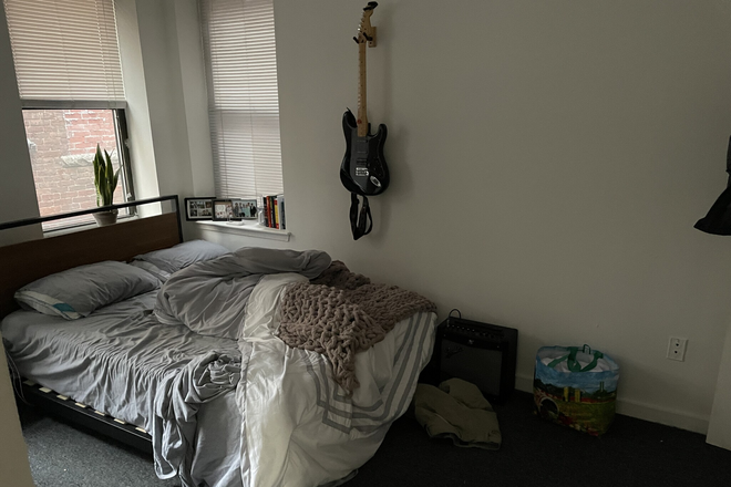 Bedroom - Columbus Ave 4 Bed South End Apartments
