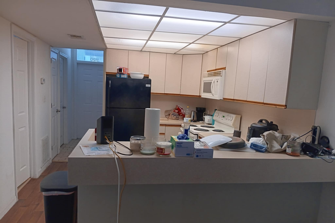 kitchen - Oakbrook Walk Apartments