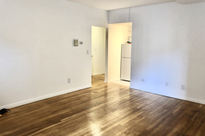 A - Spacious and amazing location! Apartments