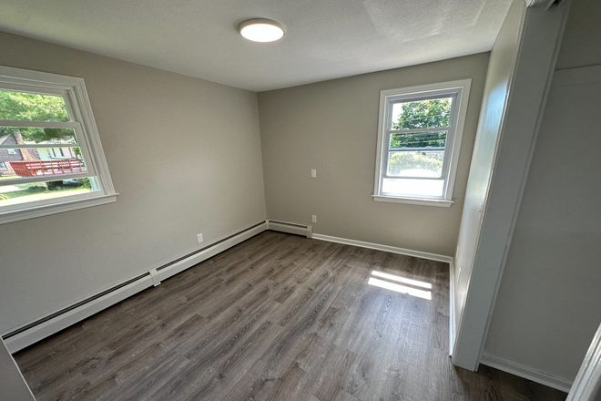 room - Brand New Luxury 2 bedroom apartment - Available Spring Semester 2026