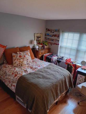 one of the bedrooms for rent (queen bed shown here) - 1 or 2 bedrooms available in 3 bd/2 ba in Towne Estates near Boston College Apartments