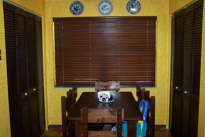 Kitchen - Breakfast area - 1 ROOM available for RENT in a 2 bedroom-2 bath Condo