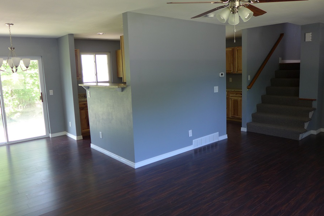 3 - AVAILABLE 6/5: McIntire St House