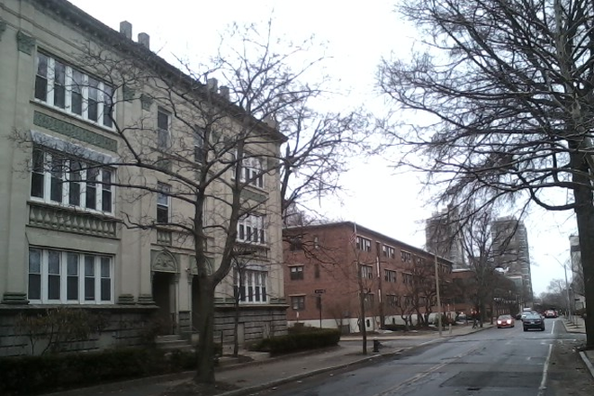 hubrealtyproperties.com - No realtor fee, huge 4 bedroom 2 bath condo for 9/1, Packards corner on the green line