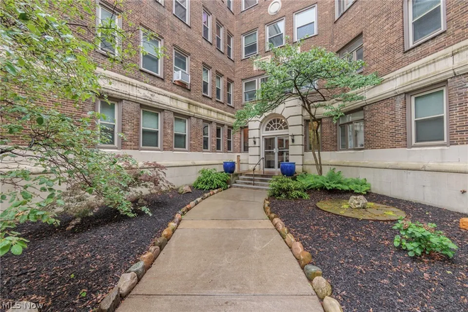 Building Front Entrance - Buckingham Condominiums #102