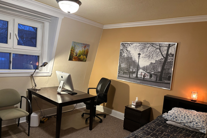 Large work desk, leather office chair - Furnished Room in a House/May 1st/Ossington-Bloor/Phd/Doc/Post.Doc. $1,200 utilities included