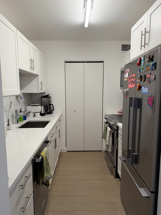 Kitchen - Devonshire Apartments