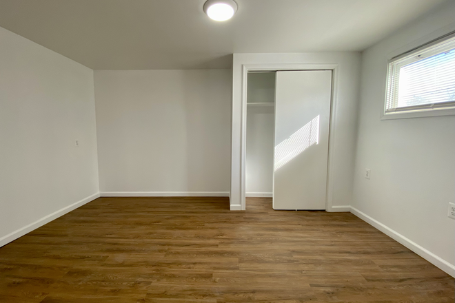 Large room (view 1) - College Park Woods newly renovated home (Utilities Included; Shuttle/biking to UMD)