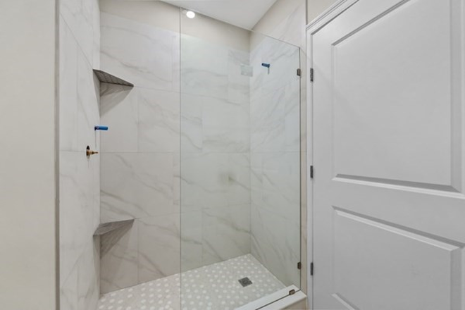 hallway full bathroom - Luxury New Construction 4 bedroom 3 full bathroom condo for rent