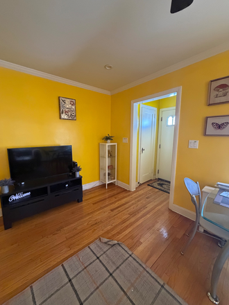 Photo - ONE BEDROOM AVAILABLE. NEAR ADELPHI. GARDEN CITY S. FEMALE STUDENT PREFERRED. NO FEE House