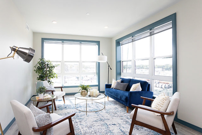 Hall - Columbia flat apartments