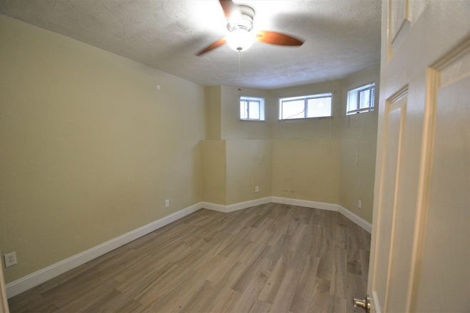 Bedroom1 - Spacious 2 Bed on Westland Ave - Available 9/1/26 - Close to Campus! Apartments