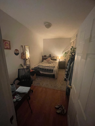 Bedroom - January 4th - April 3rd Furnished Sublet Apartments