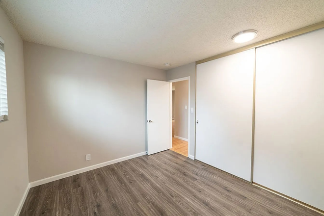 Bedroom - 2 bedroom close to BART and Ohlone Park