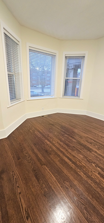 Living room - Large 1200 SF Renovated 2BR (2026) | In-Unit Laundry | Quiet Block | Easy Parking |$500 Move‑In Cred Condo