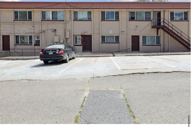 2 parking spots - Collage Place Apartments