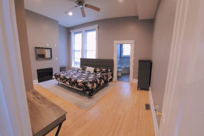 Room#1 - Furnished Townhouse close to Hopkins, University of Md at Baltimore, Loyola, JHH, UMMC