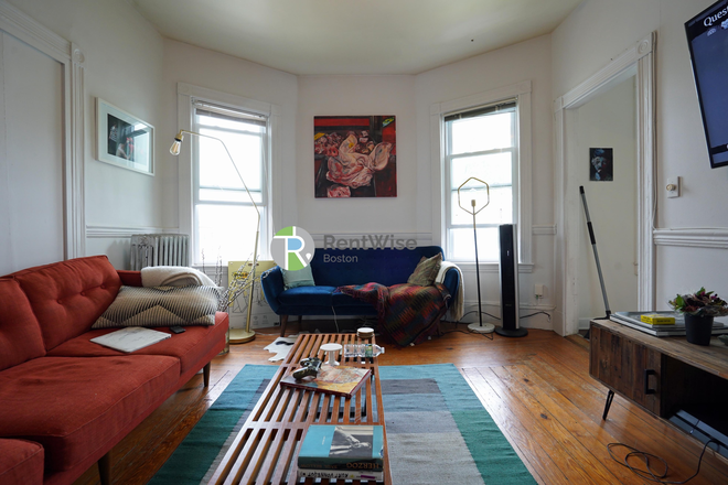 1 - SEPT 2026-Awesome JP 3 bed w/ office.EIK, D/W-Cat ok. NO FEE! Apartments