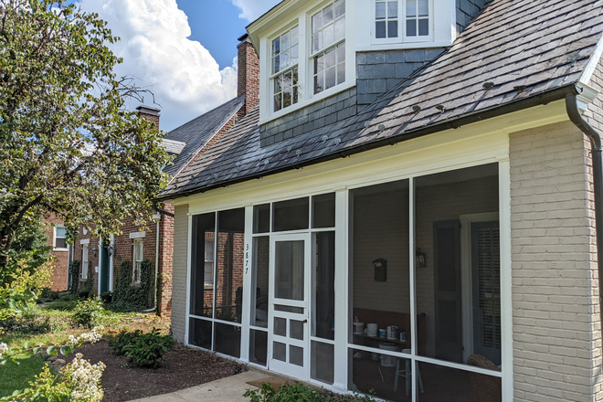 Front of Home - Cottage in Boonsboro/Rivermont Area