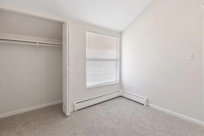 Bedroom - Private Townhouse Straight Shot to UCCS