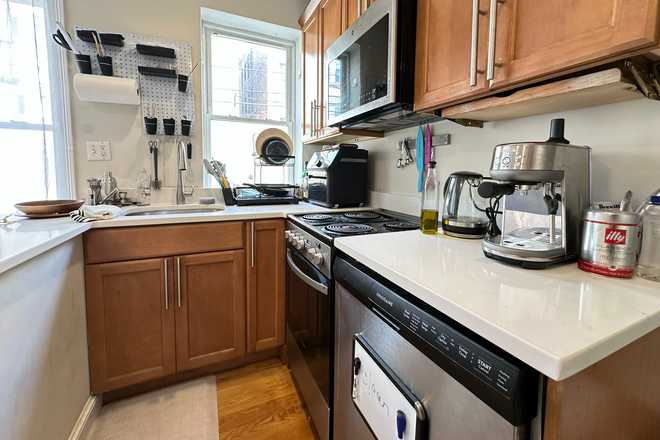 . - SEPT 2026 - 4 Bed, Brownstone, Central Heat & AC, Student Friendly, NEU Access Apartments
