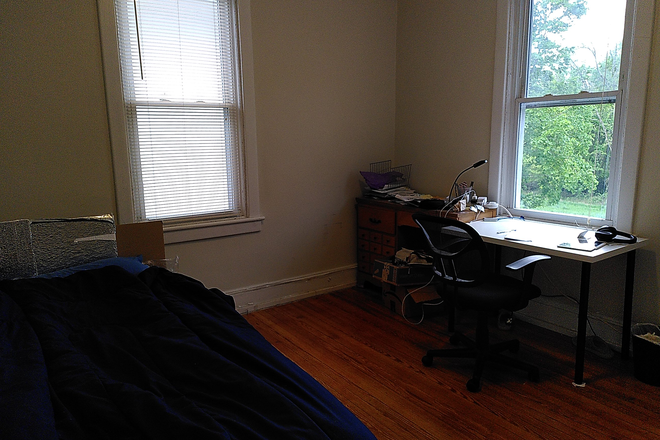 Bedroom - Furnished room for PU affiliate only-South Harrison St-Princeton Rental