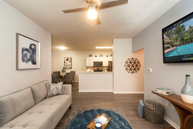 Similar living room layout - Room (with private bathroom) for Rent at Lakeview Oaks!