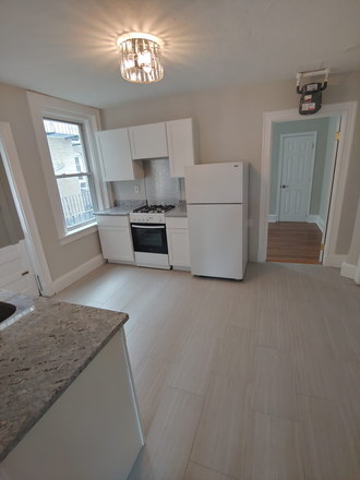 visit hubrealtyproperties.com - Handy one bedroom split with dishwasher, in the heart of the North End Apartments