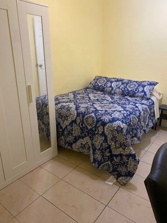 Bedroom - AMERICAN HARBOR, QUIET, PEACEFUL ENVIRONMENT $800 A MONTH & $300 SECURITY, ALL UTILITIES INCLUDED!!