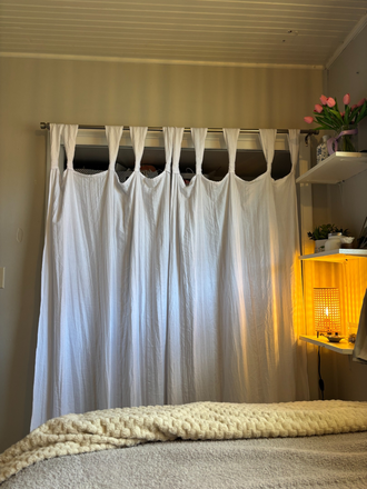 bedroom - House on the hill near campus