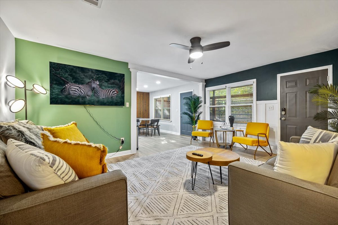 Living Area - Furnished 3BR/2BA Home – Spacious, Roommate-Friendly Near Emory & Agnes Scott