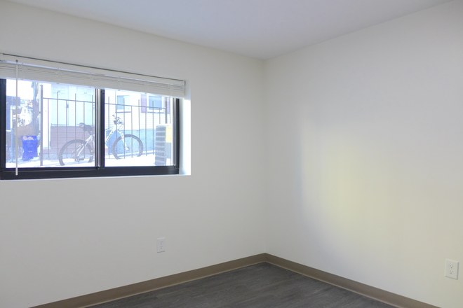 bostonrealtyonline.com - Flawless Brigham Circle Two Bed with Brand New Finishes