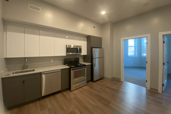 . - New 2bed on Hemenway, *no broker fee* Apartments