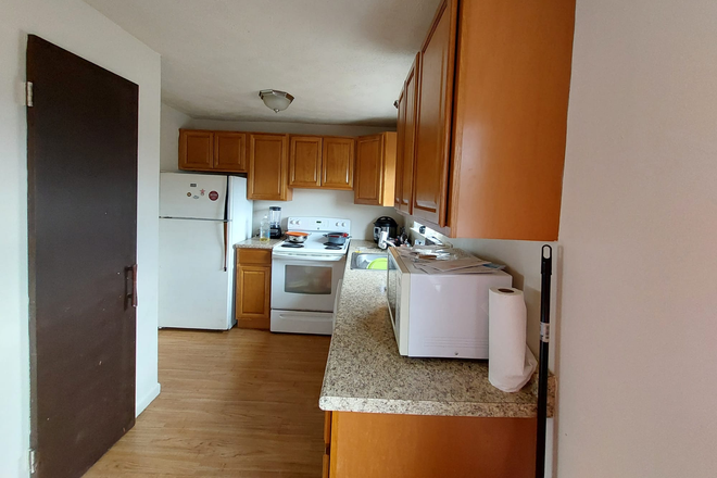 Kitchen - Private Room for Winter Sublet Apartments